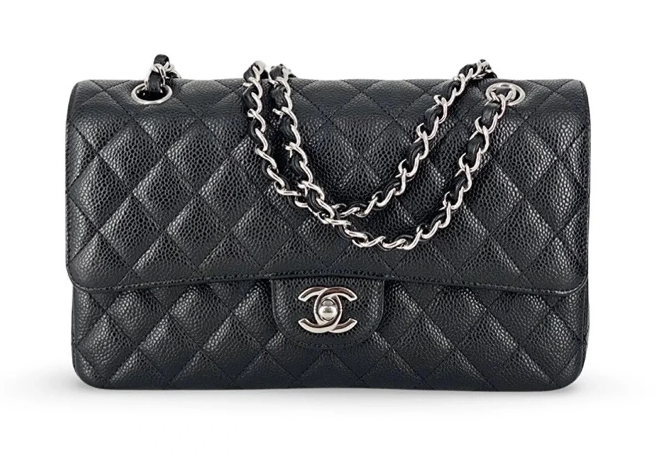 Chanel Чёрная стёганая сумка с клапаном, enlarged view